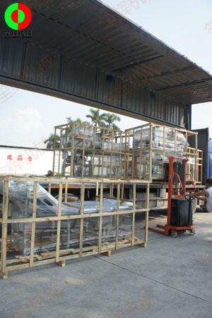 某地經銷商定購的無損洗菜機、氣泡洗菜機及渦流清洗線由兩部專車發貨！